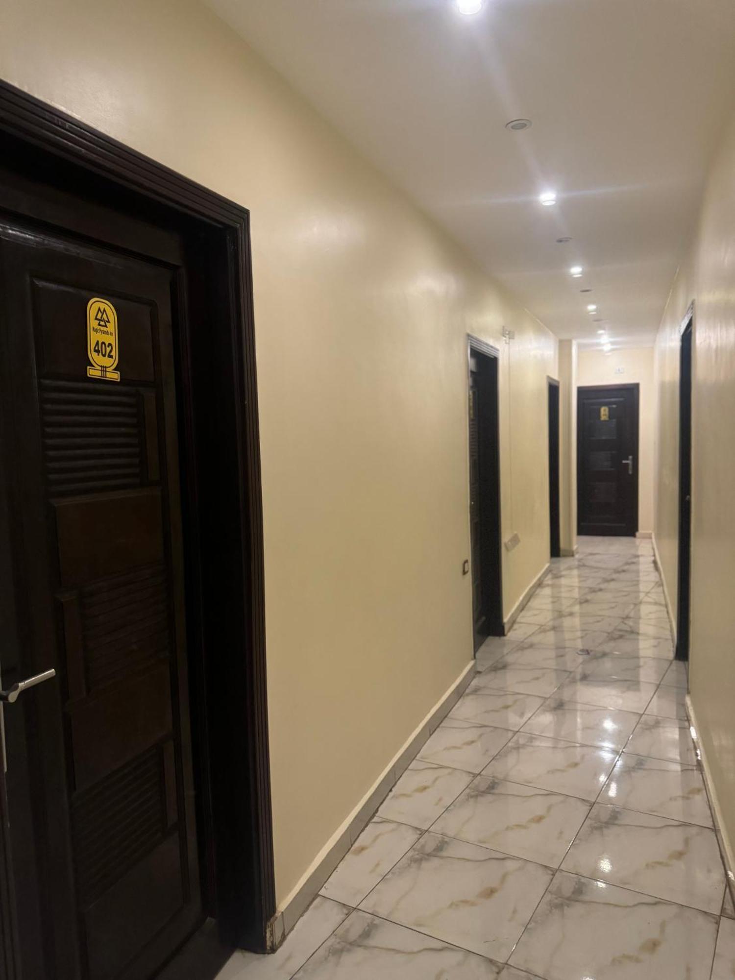 Pyramids And Sphinx Hotel Kafret el-Gabal Kültér fotó