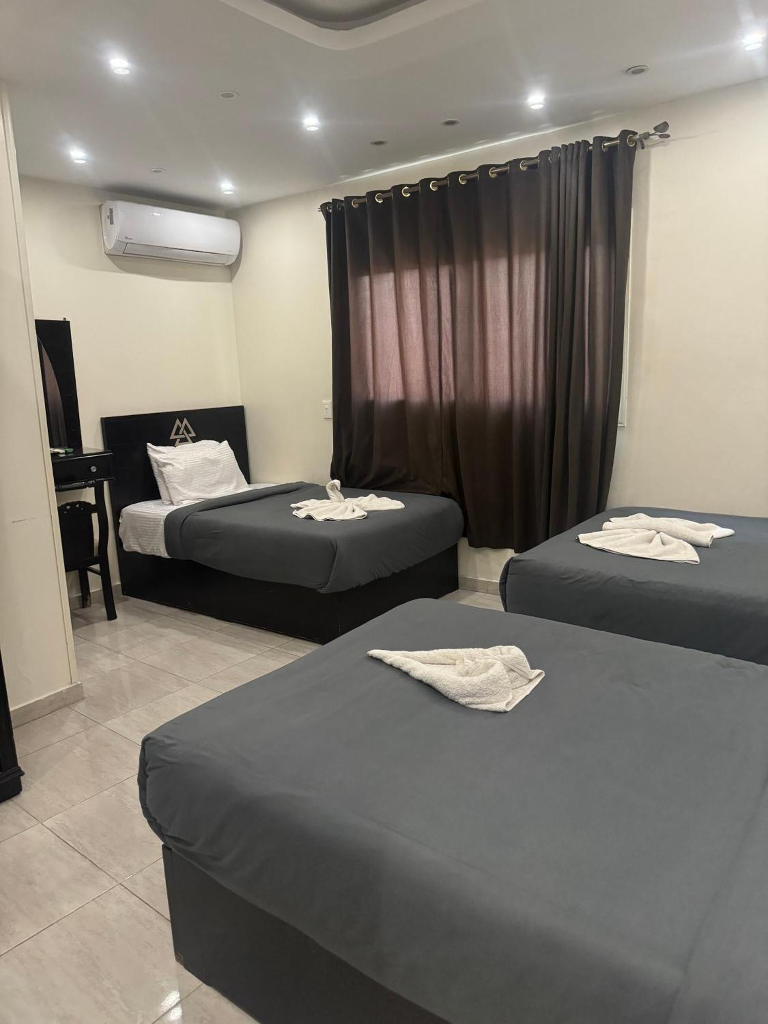 Pyramids And Sphinx Hotel Kafret el-Gabal Kültér fotó