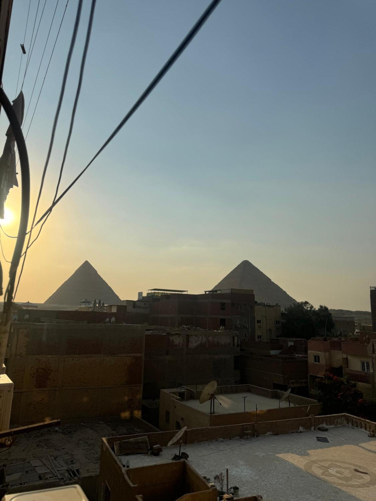 Pyramids And Sphinx Hotel Kafret el-Gabal Kültér fotó