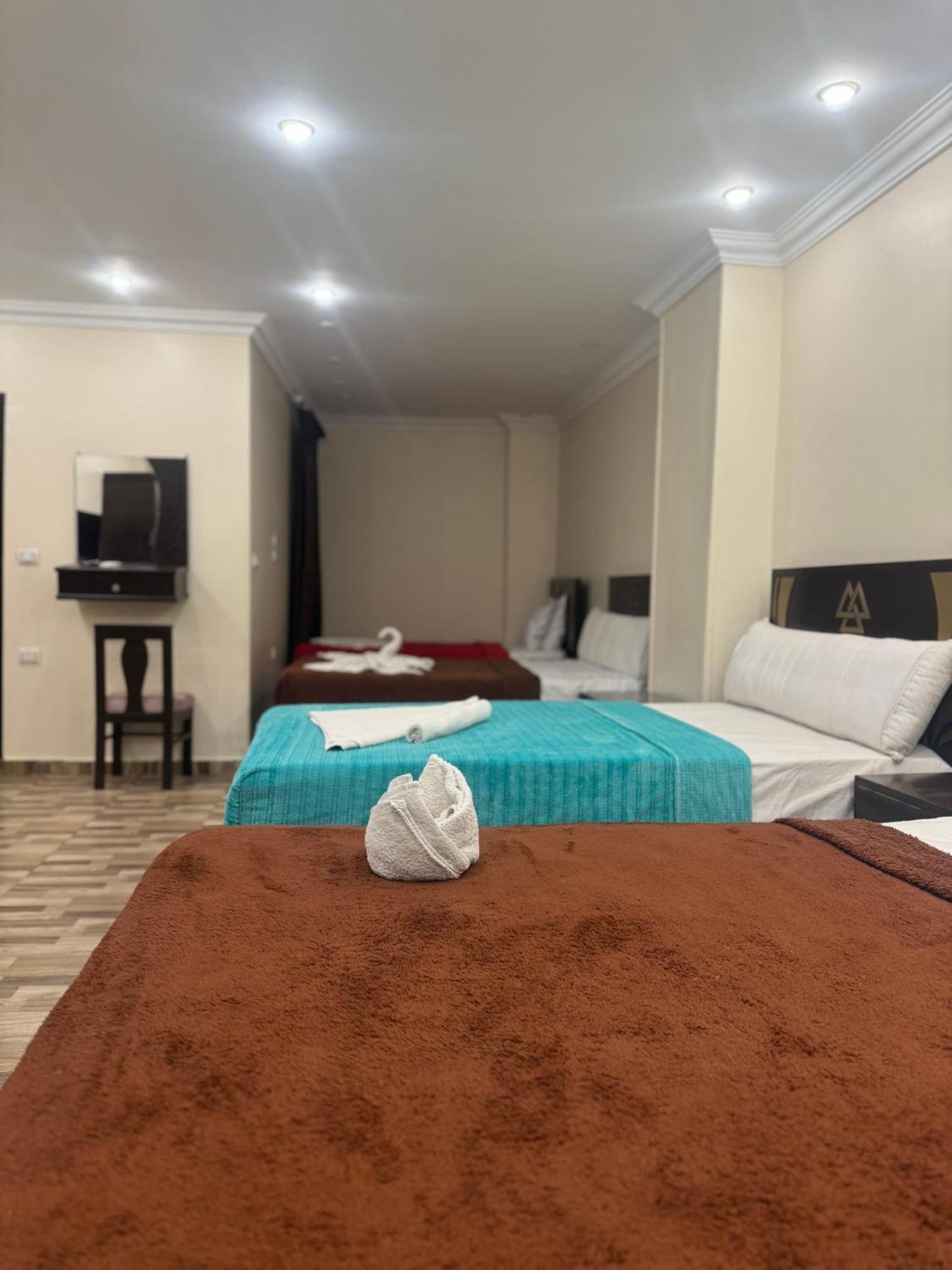 Pyramids And Sphinx Hotel Kafret el-Gabal Kültér fotó