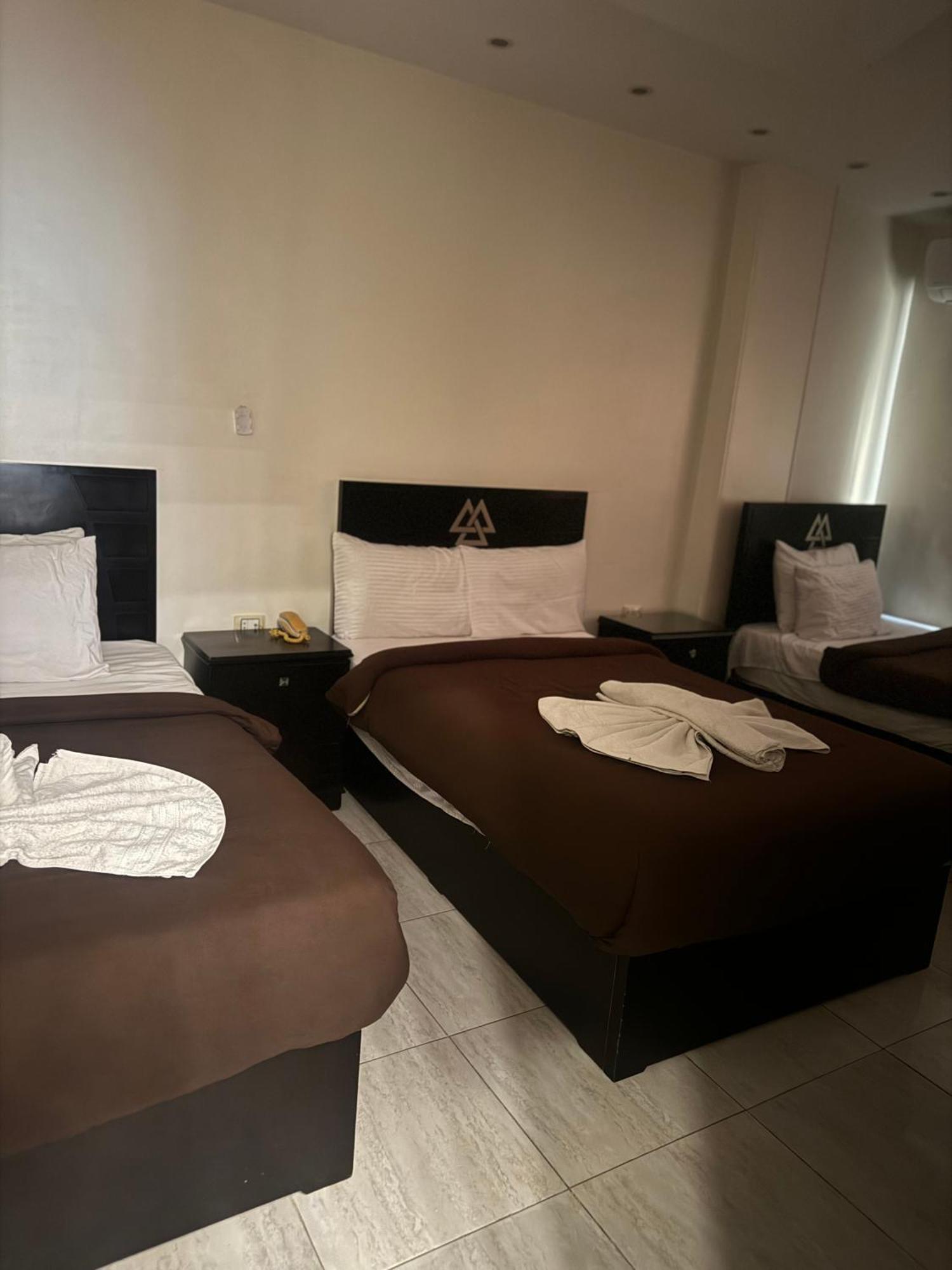 Pyramids And Sphinx Hotel Kafret el-Gabal Kültér fotó