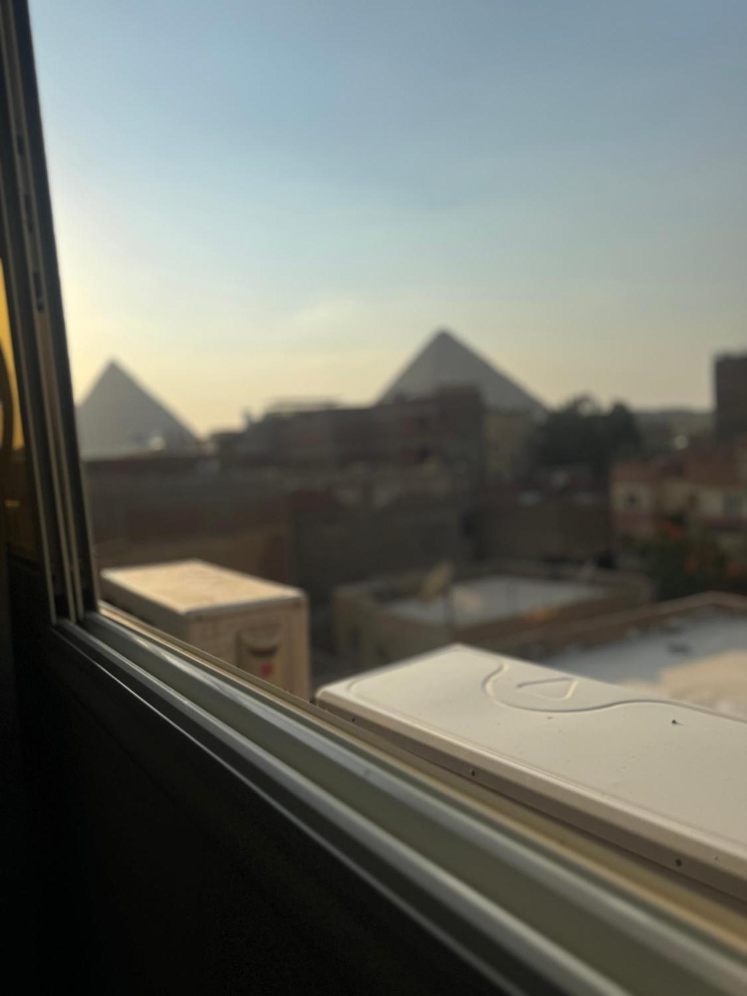 Pyramids And Sphinx Hotel Kafret el-Gabal Kültér fotó