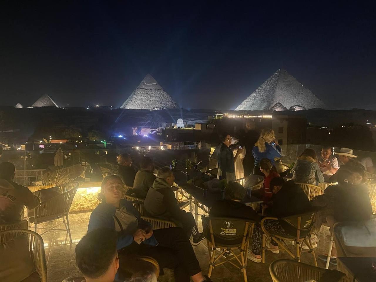 Pyramids And Sphinx Hotel Kafret el-Gabal Kültér fotó