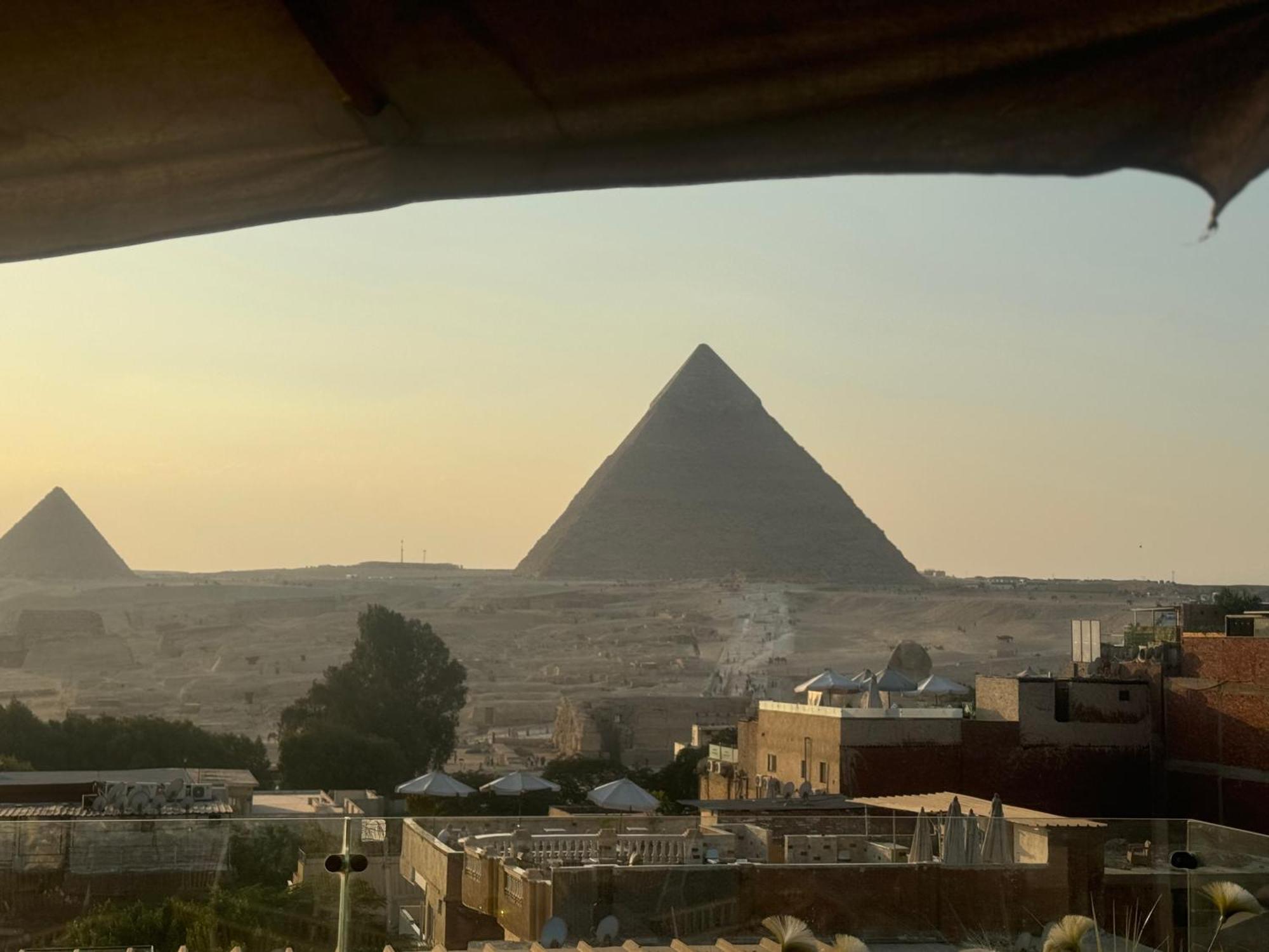 Pyramids And Sphinx Hotel Kafret el-Gabal Kültér fotó